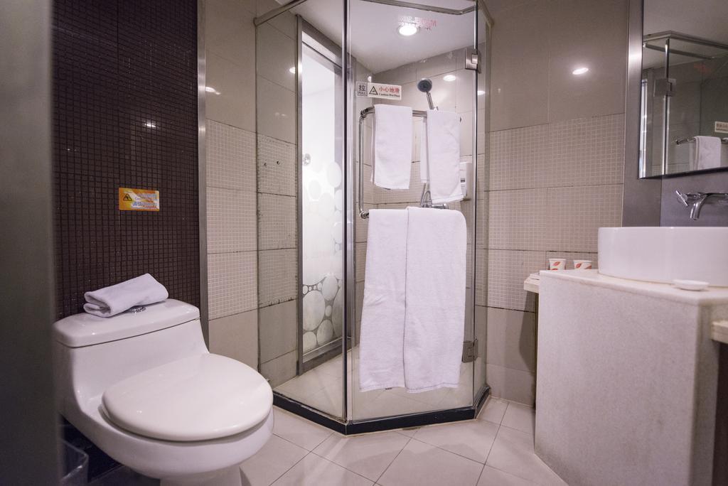 Motel Shanghai Hongqiao Beixinjing Metro Station Tianshan Road Eksteriør billede
