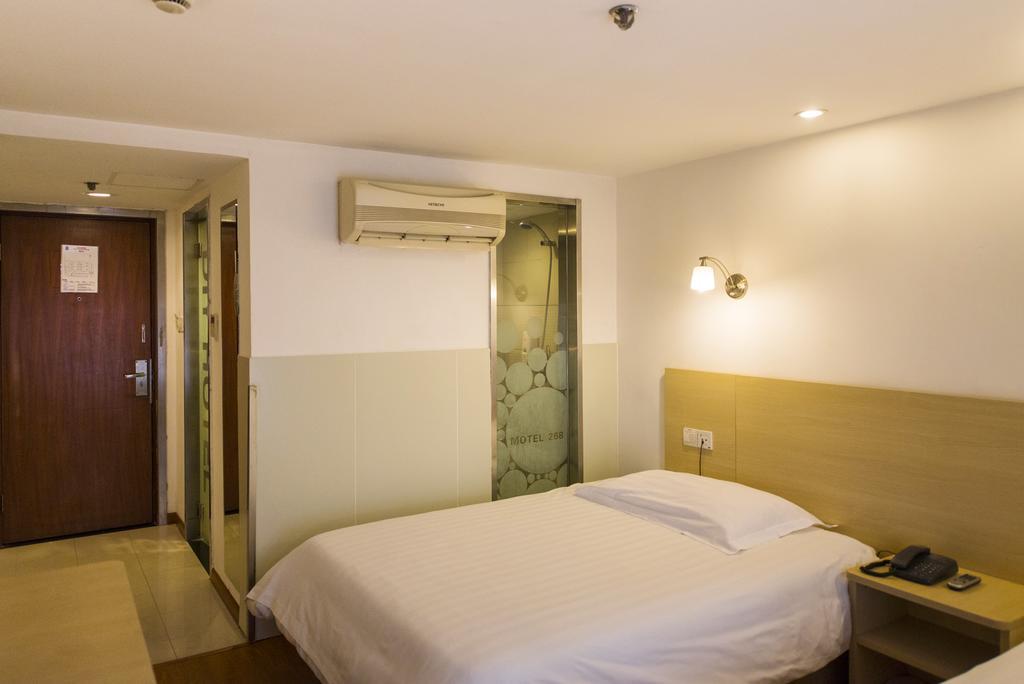 Motel Shanghai Hongqiao Beixinjing Metro Station Tianshan Road Eksteriør billede