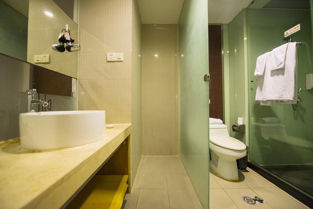 Motel Shanghai Hongqiao Beixinjing Metro Station Tianshan Road Eksteriør billede
