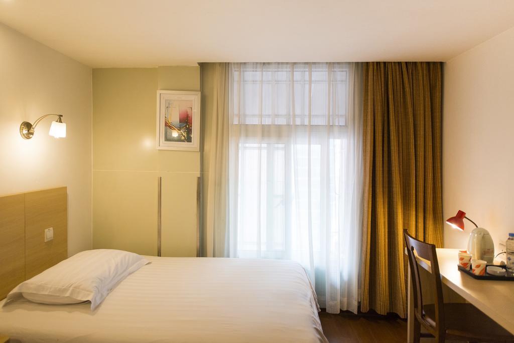 Motel Shanghai Hongqiao Beixinjing Metro Station Tianshan Road Eksteriør billede