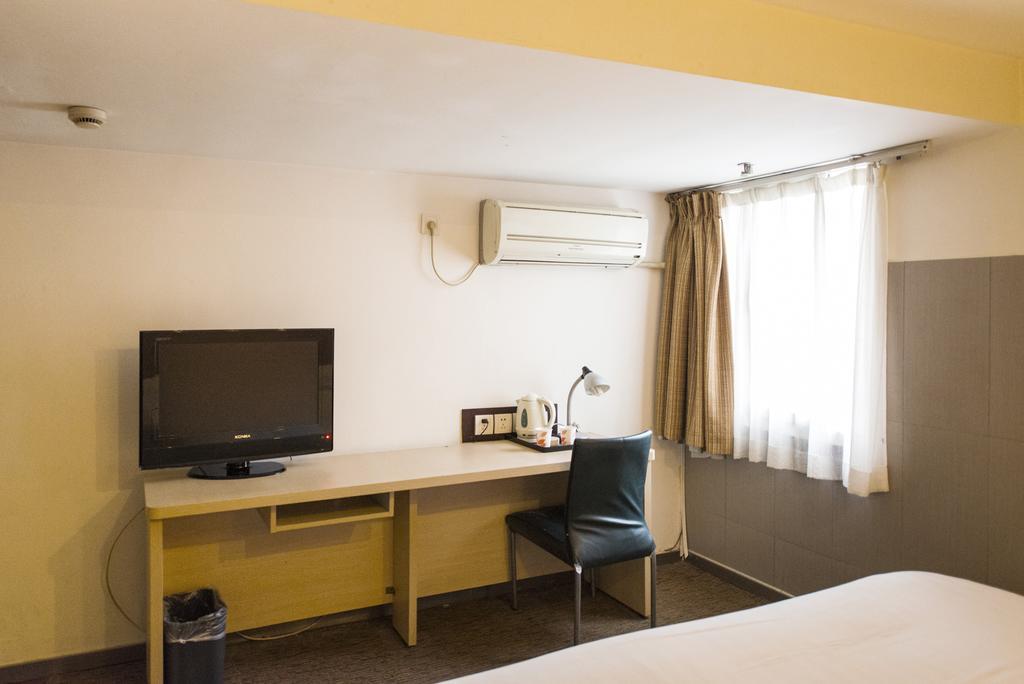 Motel Shanghai Hongqiao Beixinjing Metro Station Tianshan Road Eksteriør billede