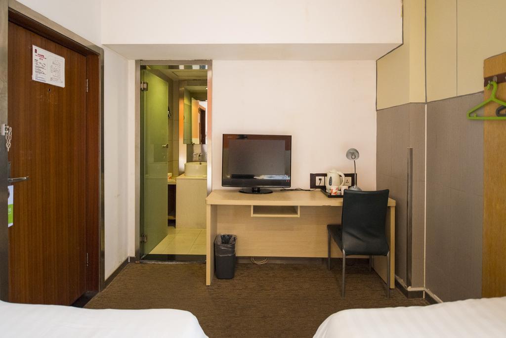 Motel Shanghai Hongqiao Beixinjing Metro Station Tianshan Road Eksteriør billede